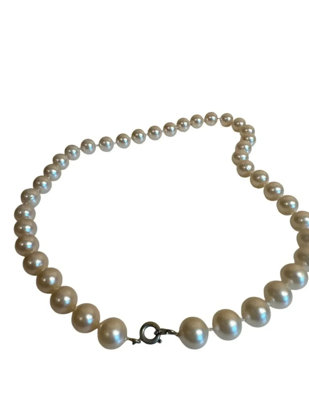 Vintage Faux Pearl Beaded Necklace Spring Clasp Closure Classic Design 18